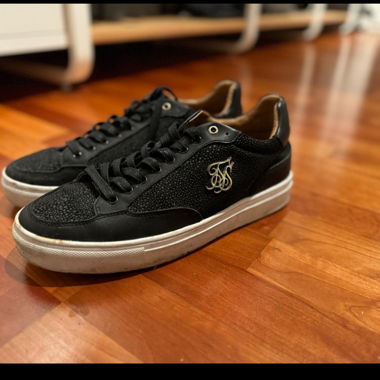 Sik Silk Sneakers
