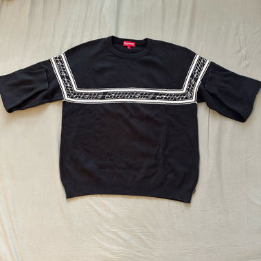 Supreme Sweater 