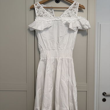 Pink(o) White Spitzenkleid
