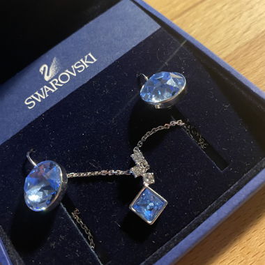 Ensemble Collier et Boucles d’Oreilles en Cristal Swarovski bleu
