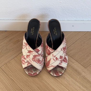Gucci Herbarium Crossover Sandal 