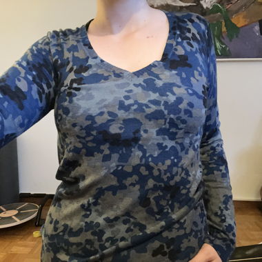 Pull fin fleuri bleu