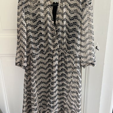 Florales Kleid in Schwarz und Weiss, The Kooples XS