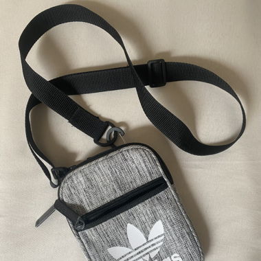 Adidas Bauchtasche