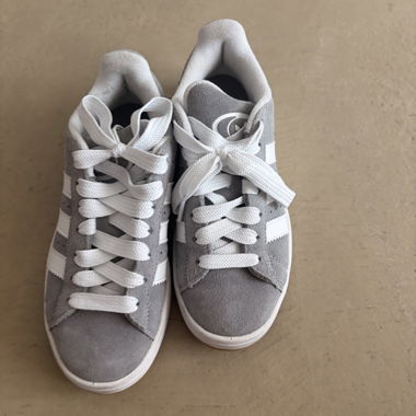 Adidas Original Grau Weiss
