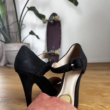 Plateau High Heels