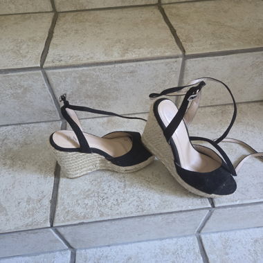 Black Platform Sandals