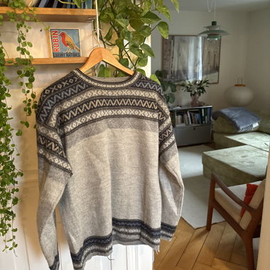 Alpaca sweater from Ecuador