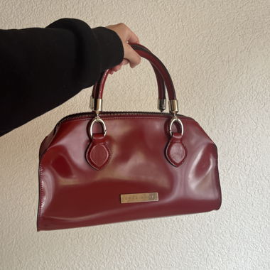 Burgundy cherry-red Coccinelle vintage handbag