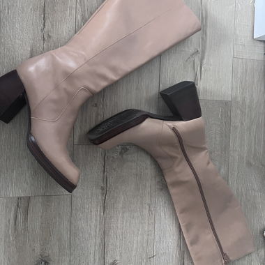 Stivali beige taglia 37
