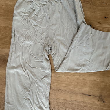 Stoffhosen für Sommer