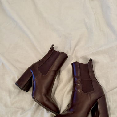 Elegant Brown Boots