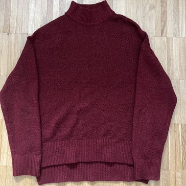 Pull col roulé bordeaux