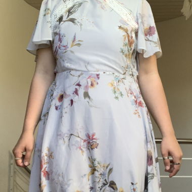Hope & Ivy light-blue floral midi dress