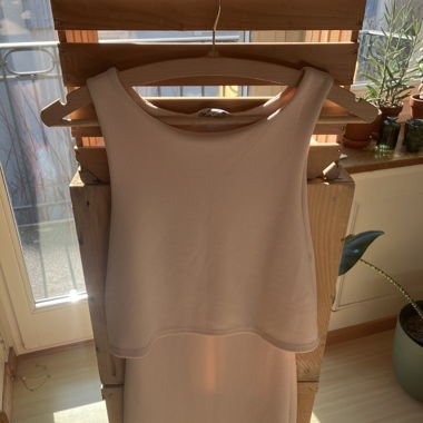 Enges Kleid