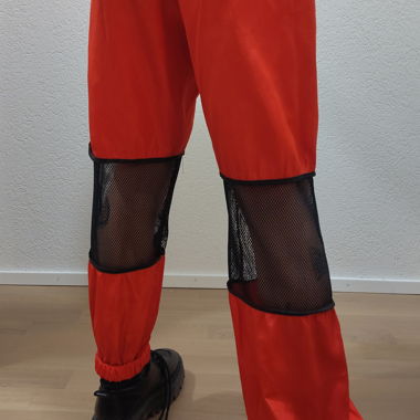 Schwarz-rote Nevstudio Ravehose