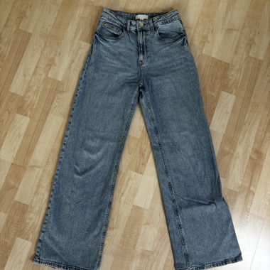 Jeans taille haute ample, taille 36