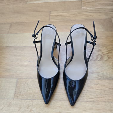 Schwarze Slingback-Escarpins