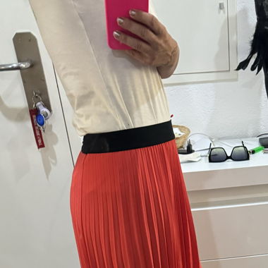 Comma Skirt Size 40