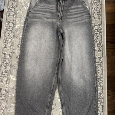 Grau Skater-Jeans