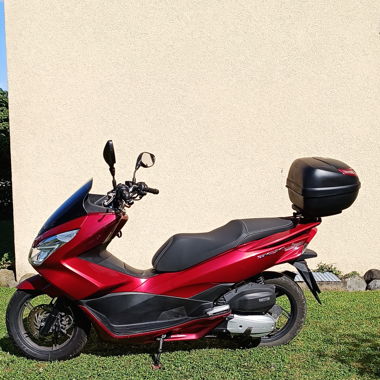 Honda WW125EX2 – Top Condition with Accessories
