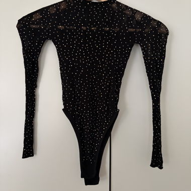 Body noir à paillettes