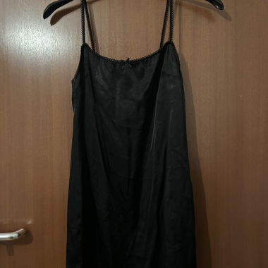 Schwarzes Negligékleid Pull&Bear Grösse M