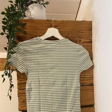 Gestreiftes T-Shirt