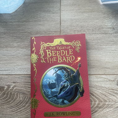 Book “the tales of beedle the bard”
