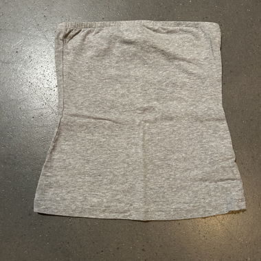 Top a fascia Calliope grigio
