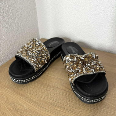 new black flip-flops with brown beads size 38