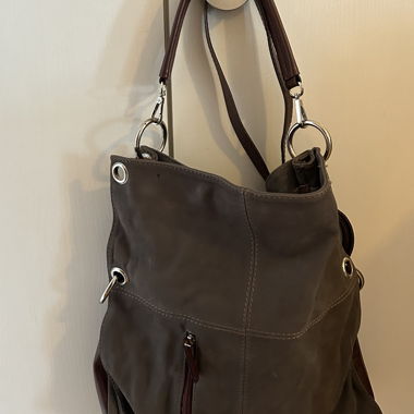 Grand sac à main en cuir