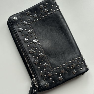 Black clutch with chain