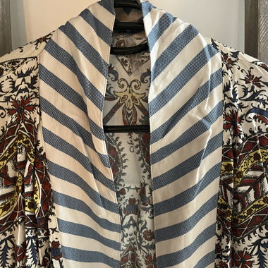 Set aus Kimono und Shorts mit Muster