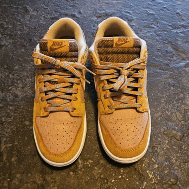 Nike dunk low SE Teddybear Praline