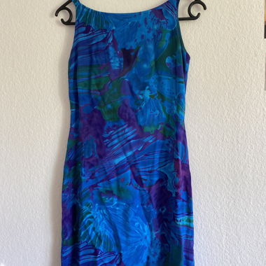Blaues Kleid