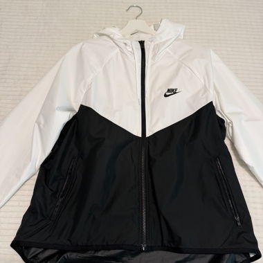 Nike Black/White Windbreaker Jacket