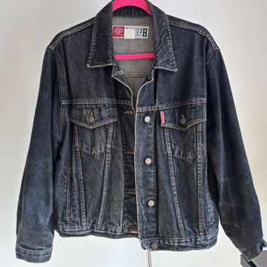 Schwarze Jeansjacke