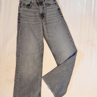 Zara High-Waist-Jeans