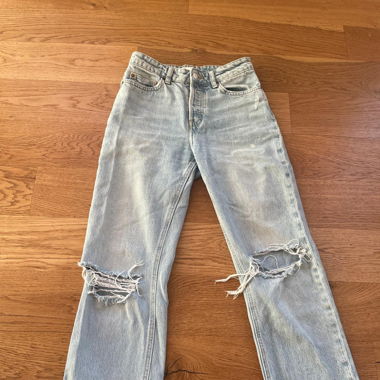 Light wash ripped Jeans Gr 34