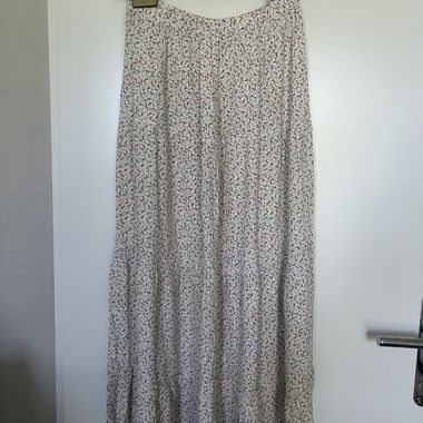 Floral maxi skirt