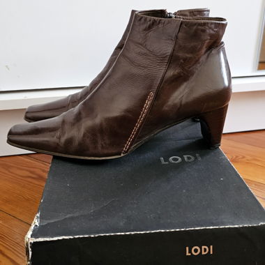 LODI  Fine leather  Stylish boots