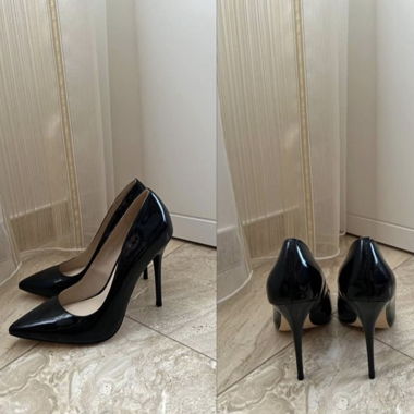 schwarze Buffalo Pumps