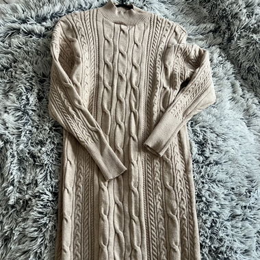 Strickkleid Reserved 