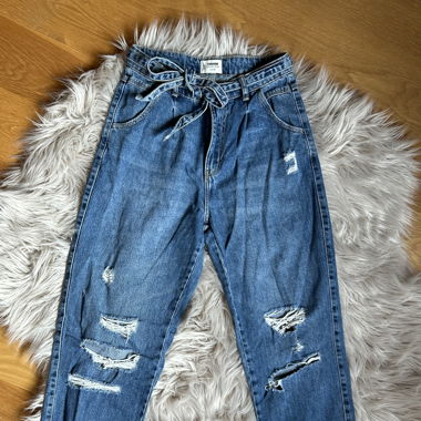 Ripped Mom Jeans