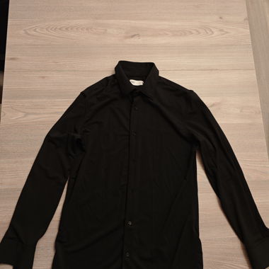 T-shirt nero Stretch Fit FREE Delivery