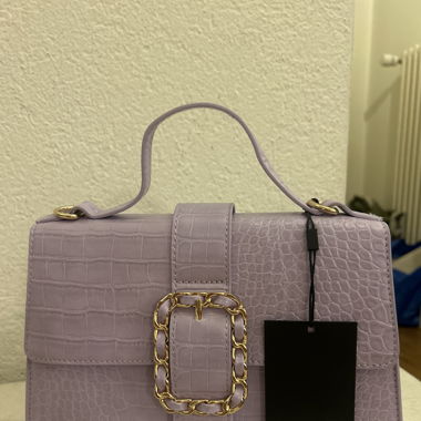 Lila Tasche