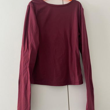 T-shirt bordeaux à manches longues