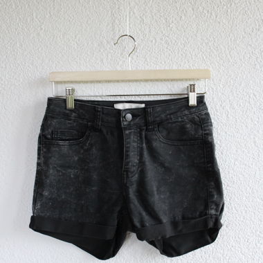 Short dunkel verwaschen