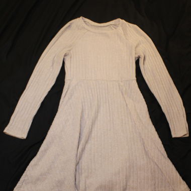 Robe à manches longues côtelées
